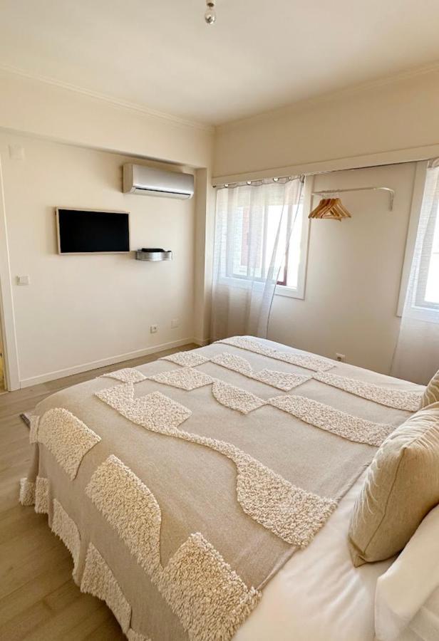 Groovy Caparica Gem With Large Sunny Terrace Apartment Costa de Caparica Ngoại thất bức ảnh